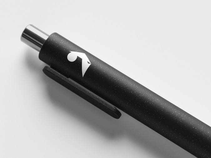 Legacy Podcast pen